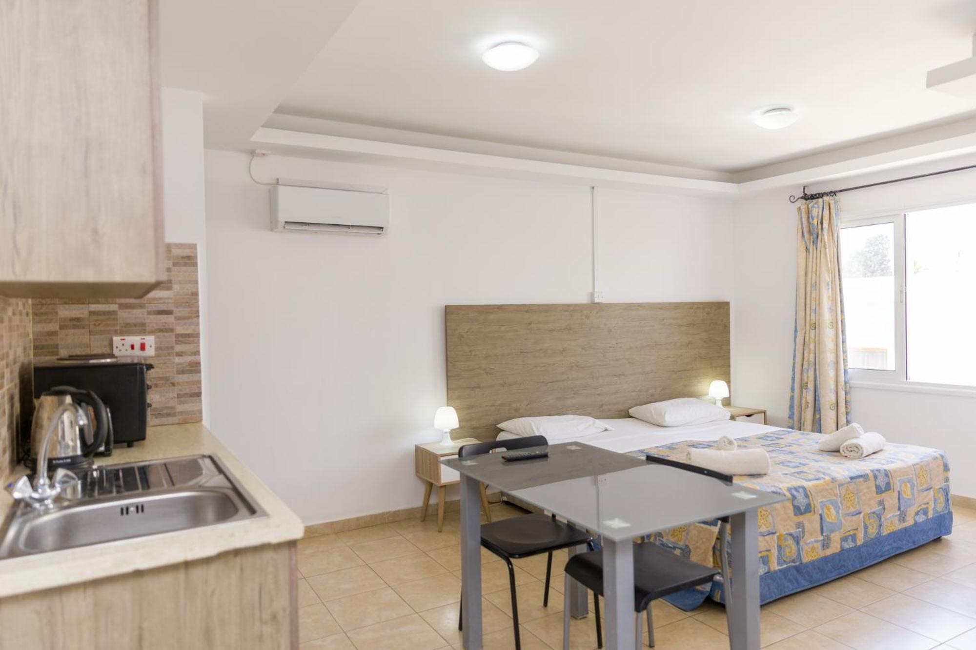 Alecos Hotel Apartments Paphos Exteriér fotografie